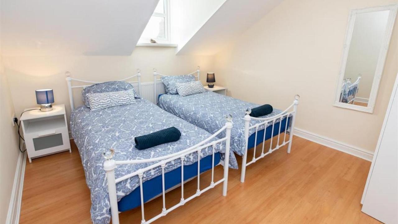 Arcadia House 2b Apartment Tenby