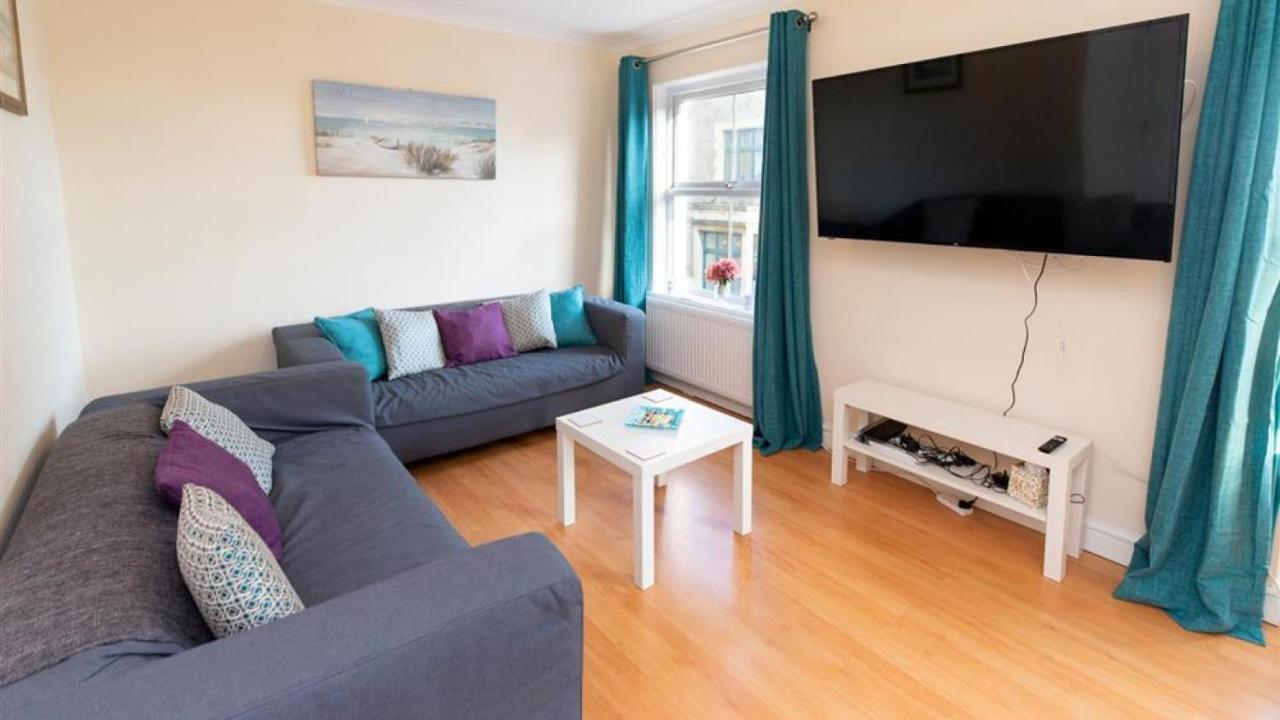 Arcadia House 2b Apartment Tenby