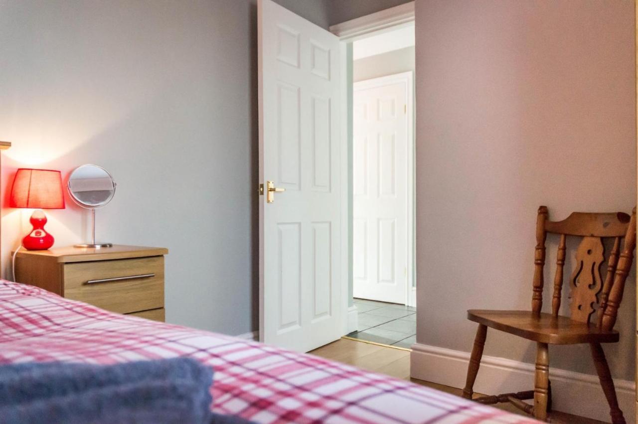 Roselea - 3 Bedroom - Carew Tenby