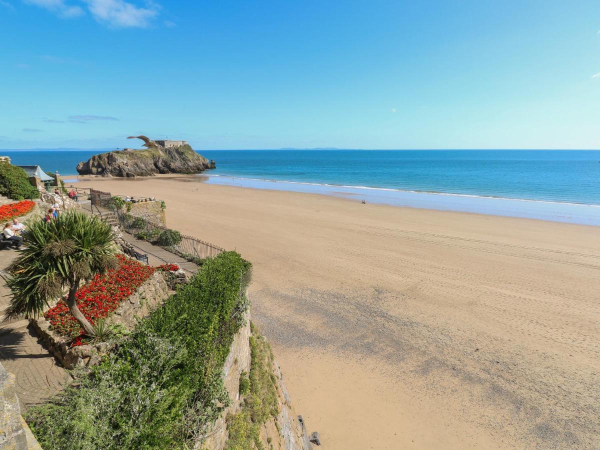Apartment Studio Tenby