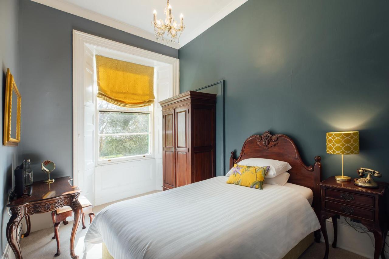 Bed & Breakfast Elm Grove Tenby