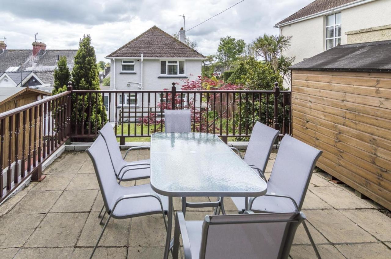 Holiday home Mayfield House - 4 Bedroom House - *
