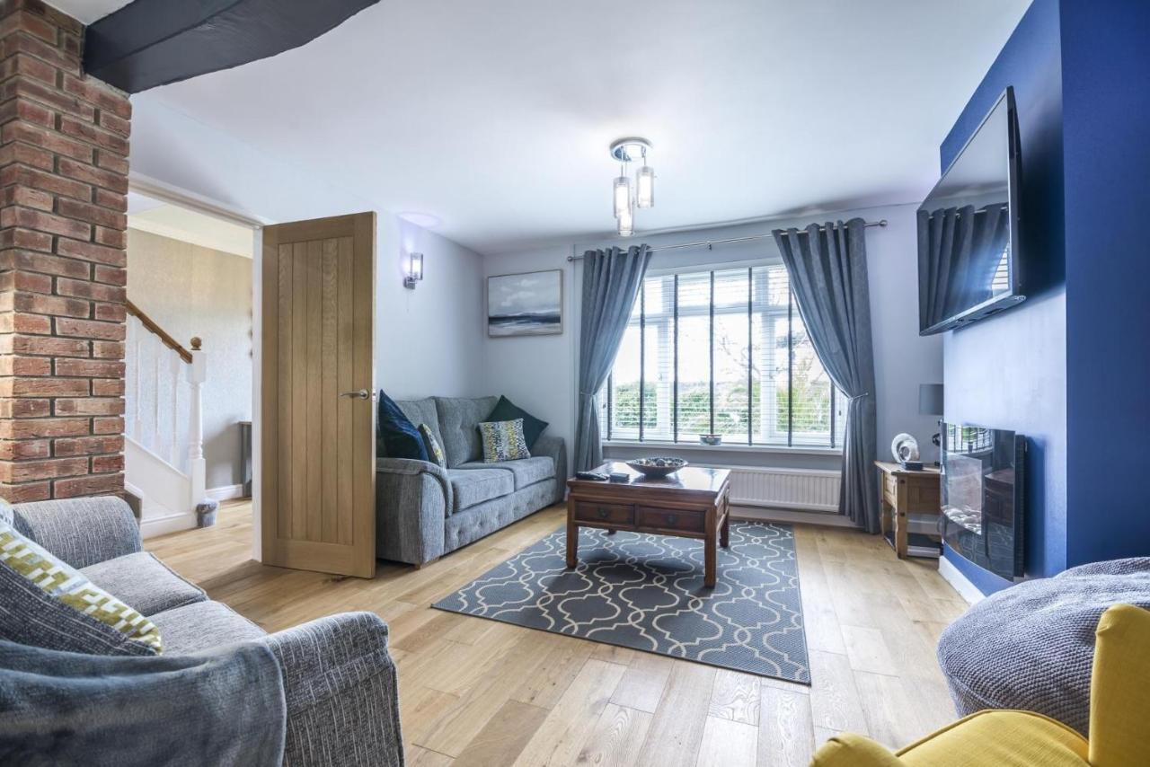 Mayfield House - 4 Bedroom House -
