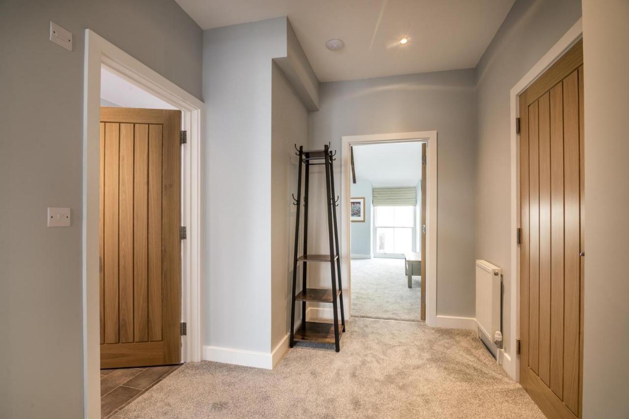 To Mawr - 2 Bedroom - *