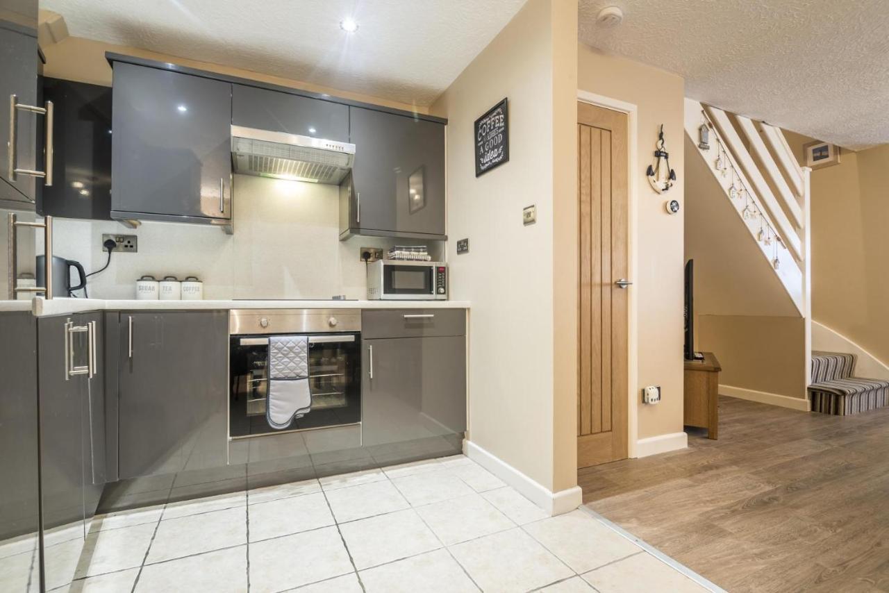 Harry's - 2 Bedroom - *