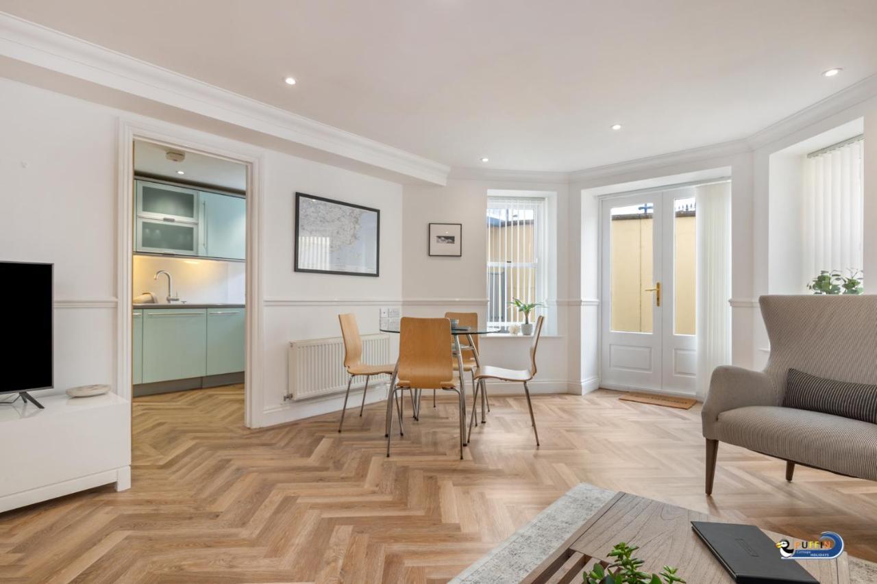2 South Beach Court - Beach Front * Tenby