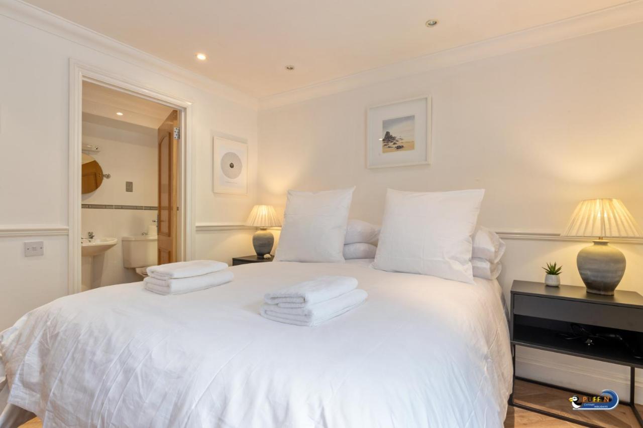 2 South Beach Court - Beach Front *
