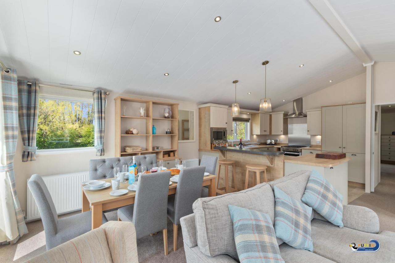 St Mary's View - Luxury Lodge, Short Walk To Beach, Parking Holiday home