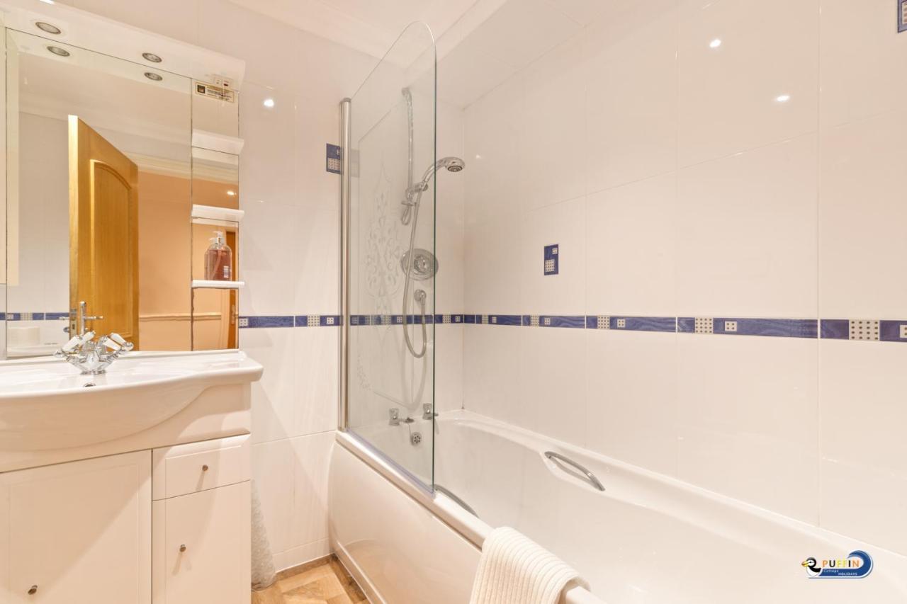 2 South Beach Court - Beach Front Tenby