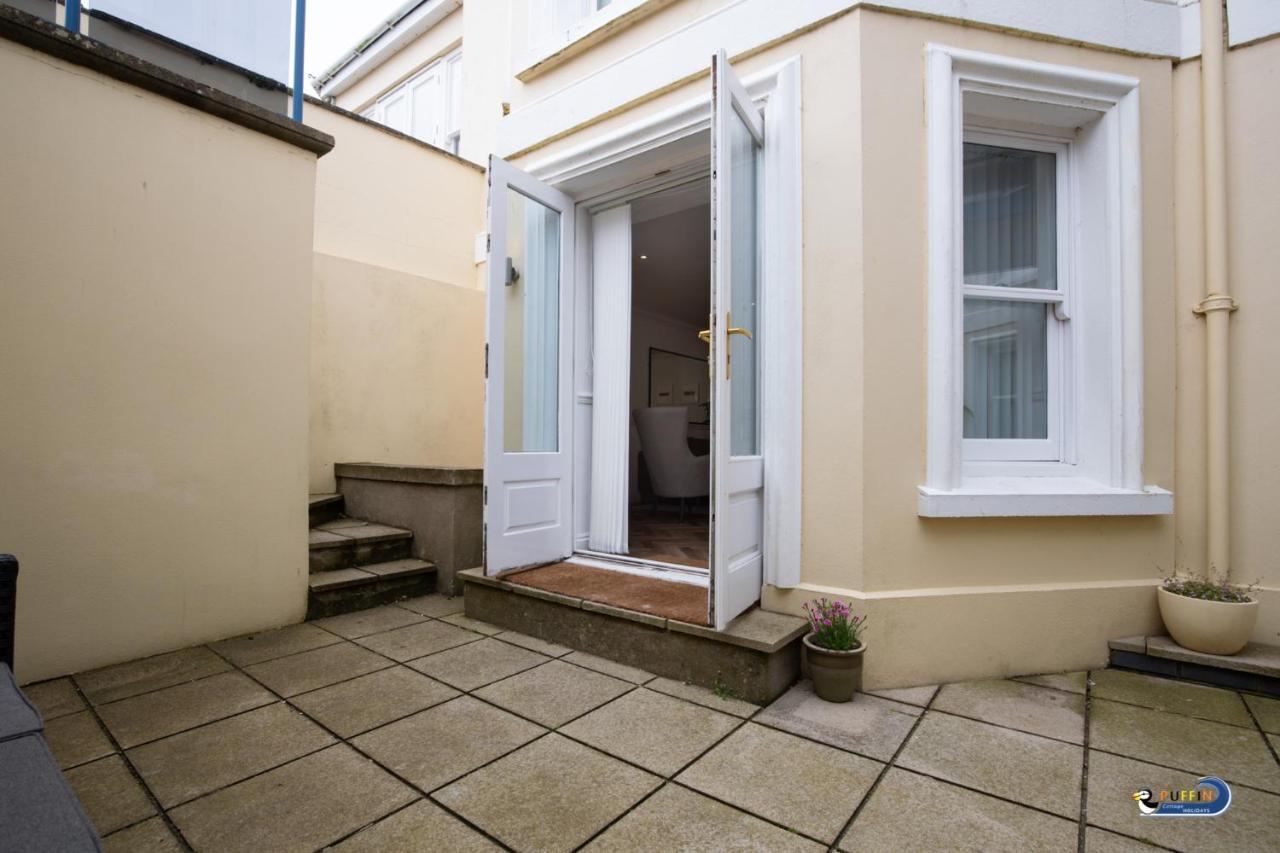 Apartment 2 South Beach Court - Beach Front Tenby