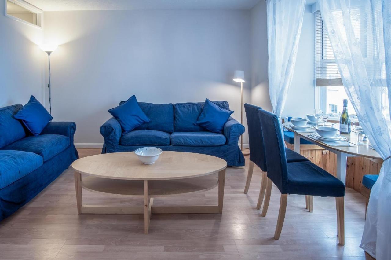 Starfish - 2 Bedroom - Apartment Tenby
