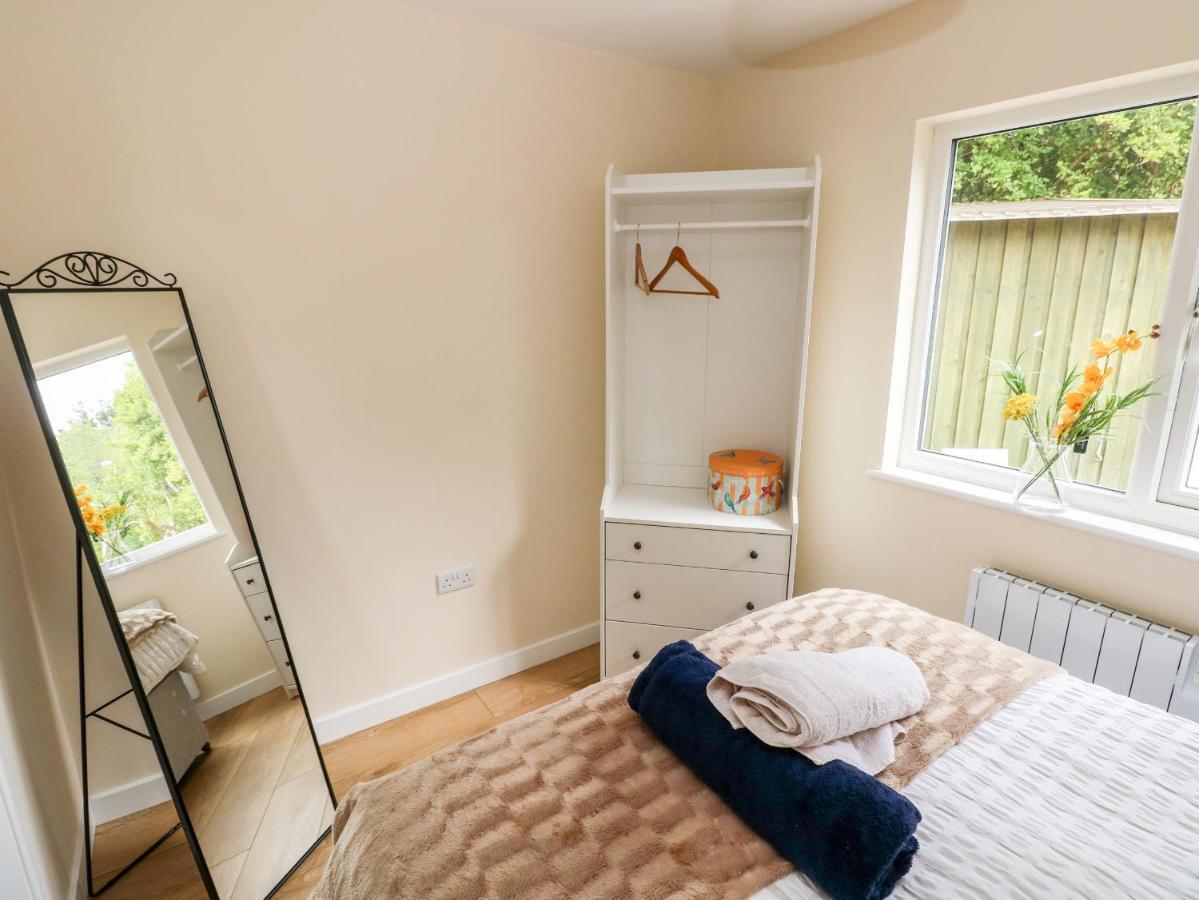 Holiday home Skomer Bier Wood Lodges Tenby