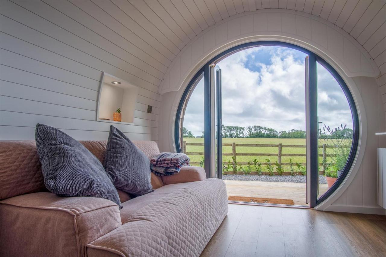 Apartment Hideaway - 1 Bedroom Pod - St Florence Tenby