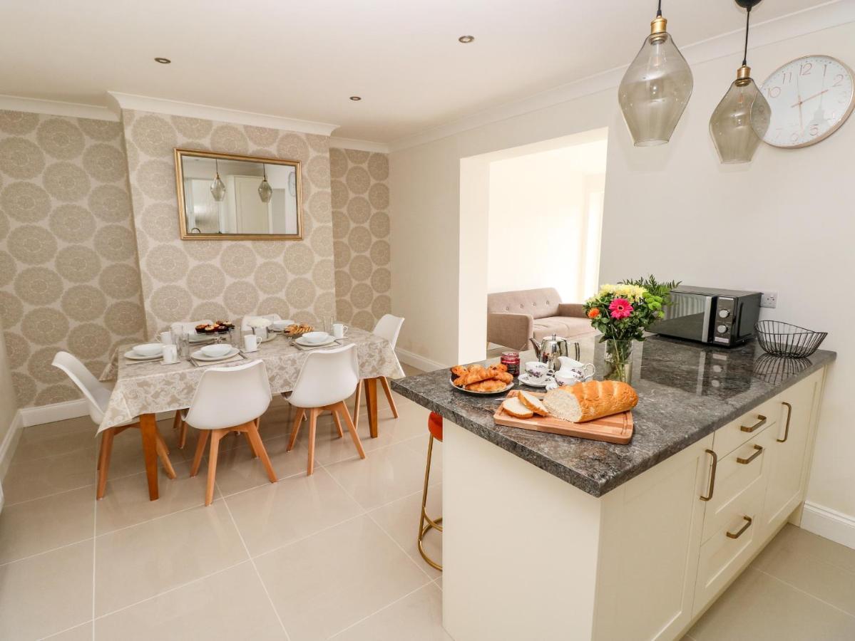 Larkhill Holiday home Tenby