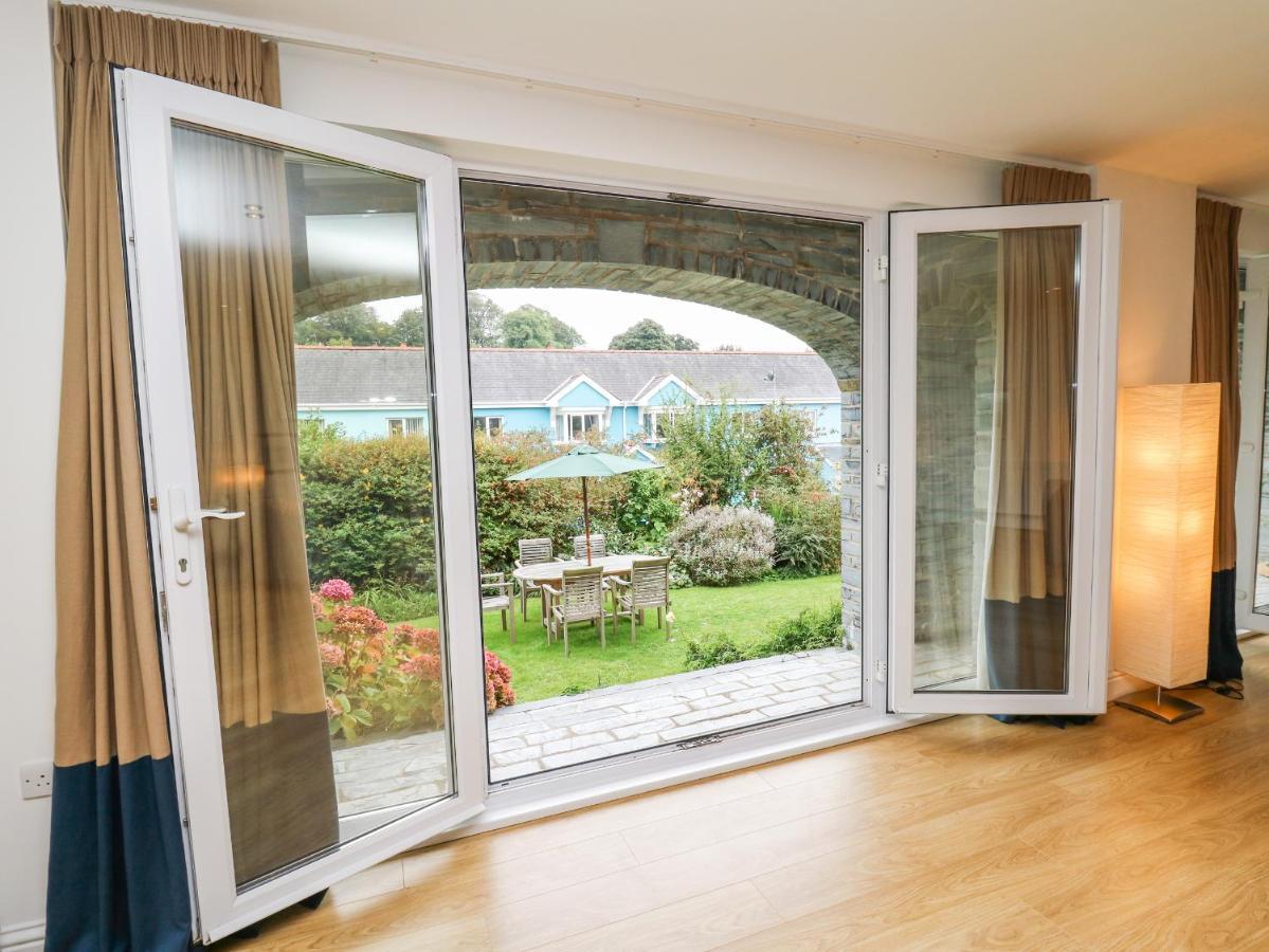 Holiday home The Orangery Tenby