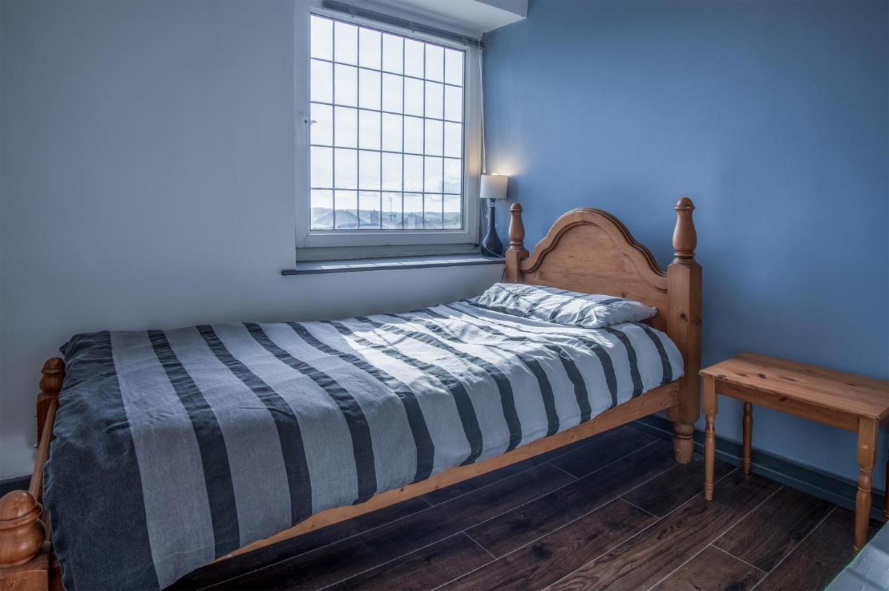 Cambrian - 3 Bedroom - *
