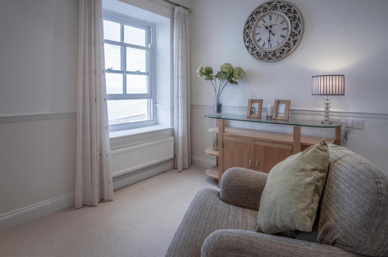 Apartment South View - 2 Bedroom - *