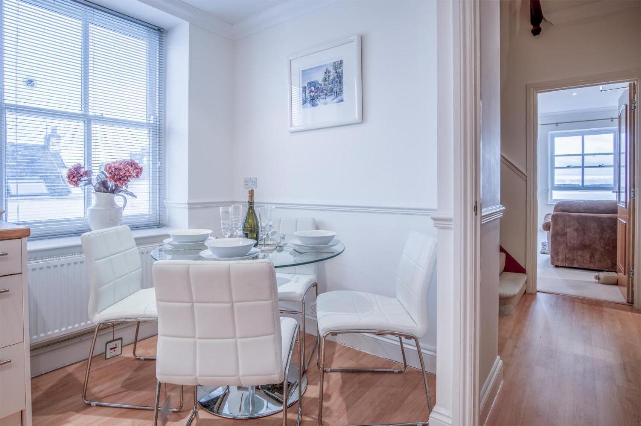 Apartment South View - 2 Bedroom - Tenby