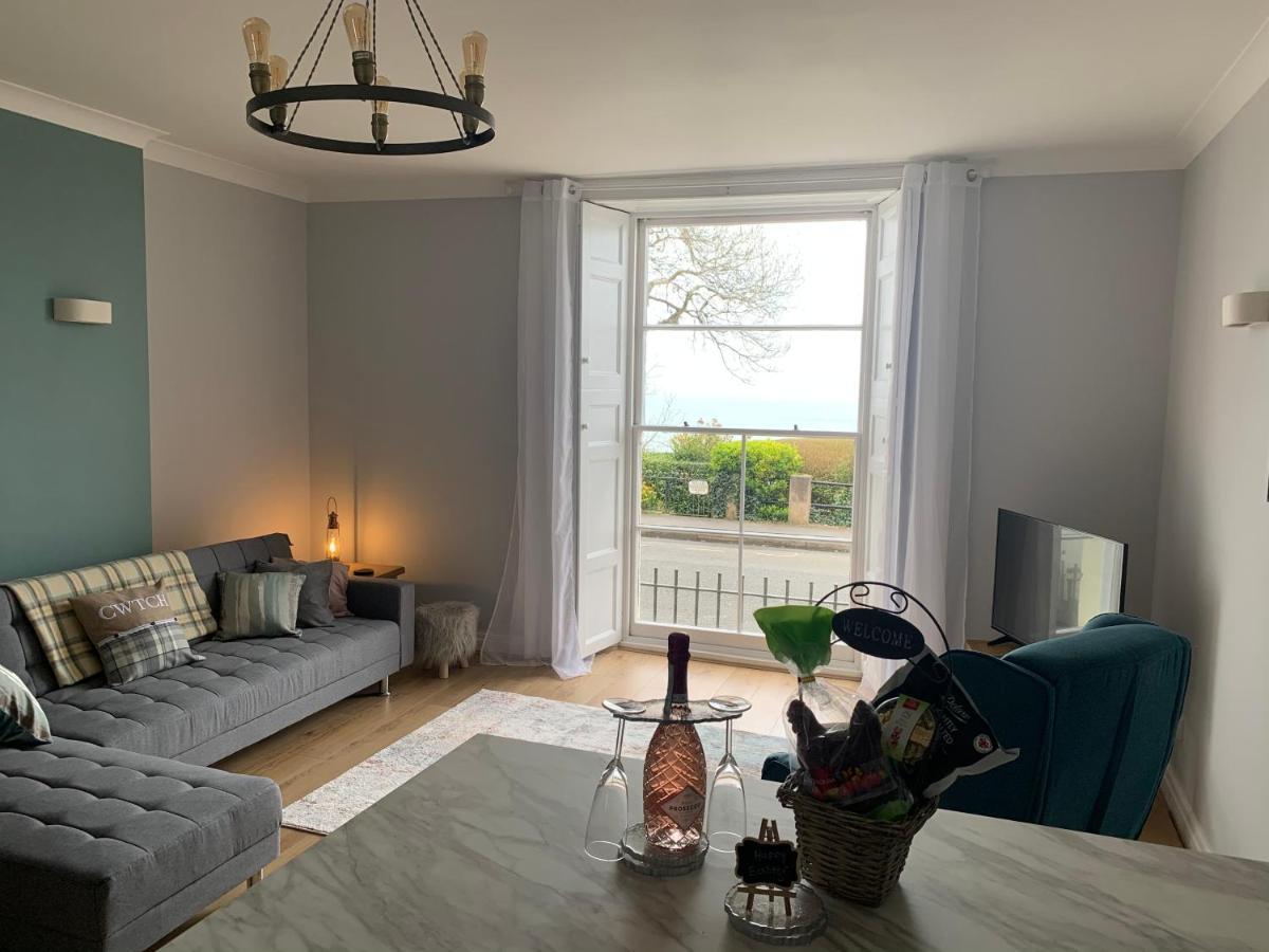 Beautiful Flat With Harbour Views * Tenby