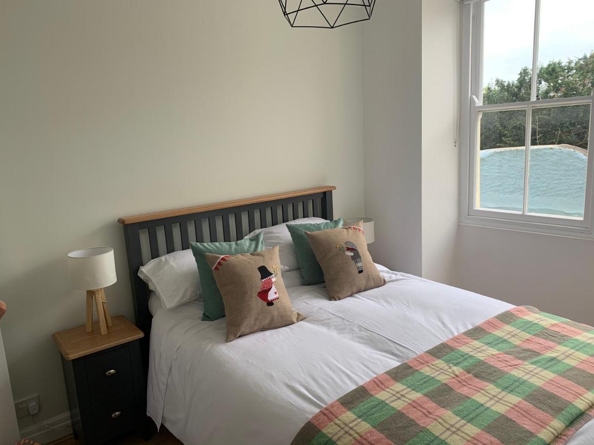 Apartment Beautiful Flat With Harbour Views *