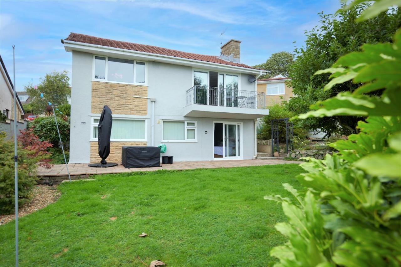 Sea Gem- Beautiful Family With Stunning Sea Views & Garden Holiday home