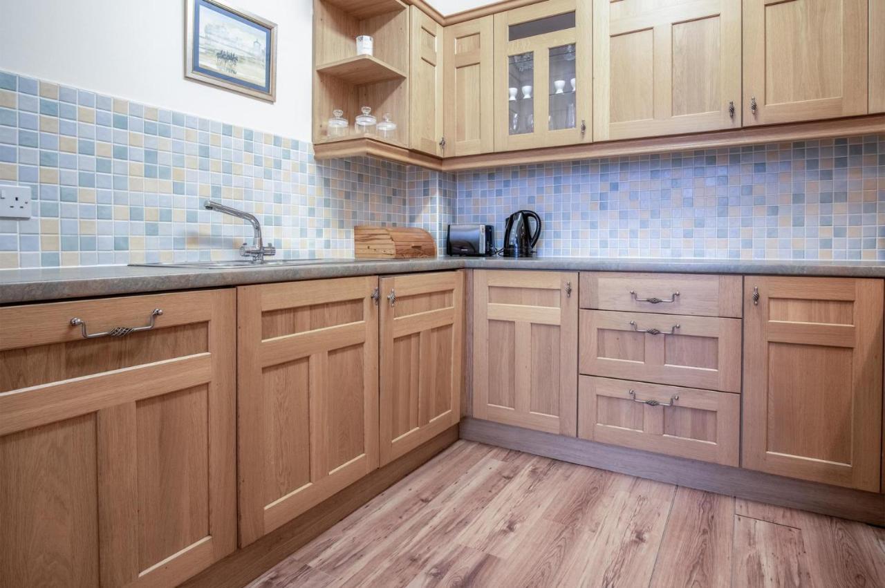 Arcadia - 1 Bedroom - * Tenby
