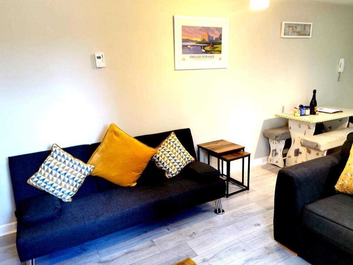 Apartment Sunflower Apartment, Family Near In Pembrokeshire Tenby