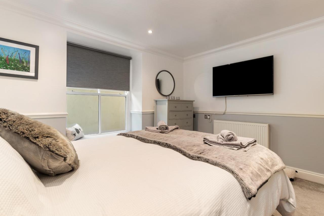 Apartment 3 South Court - Cosy Seafront Tenby