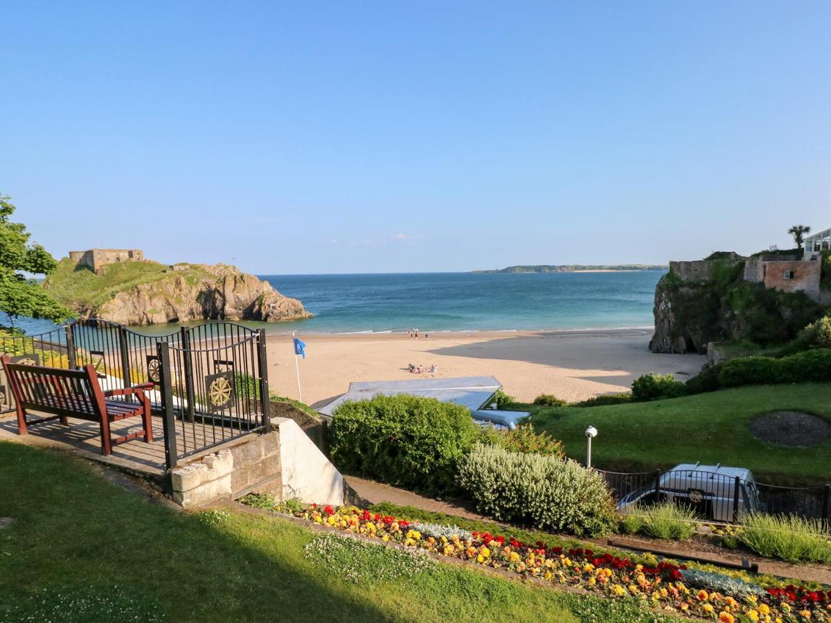 The Shell At The Hideaway * Tenby