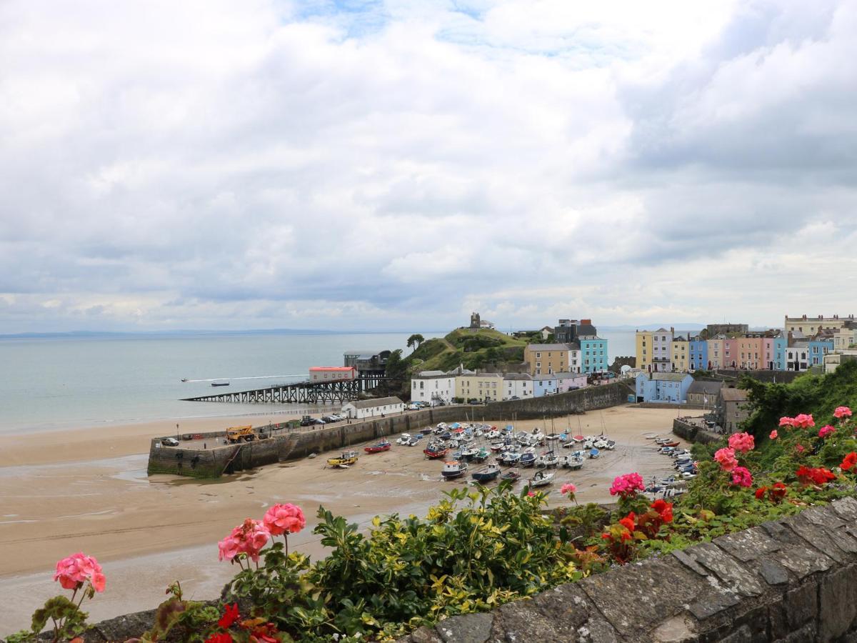 1 Beachtop Court Apartment Tenby