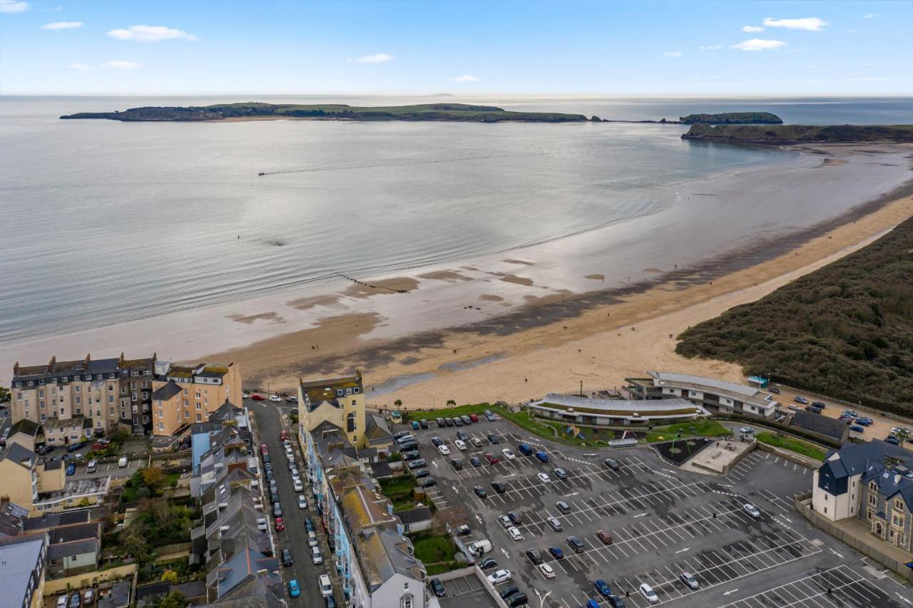 3 South Court - Cosy Seafront Tenby