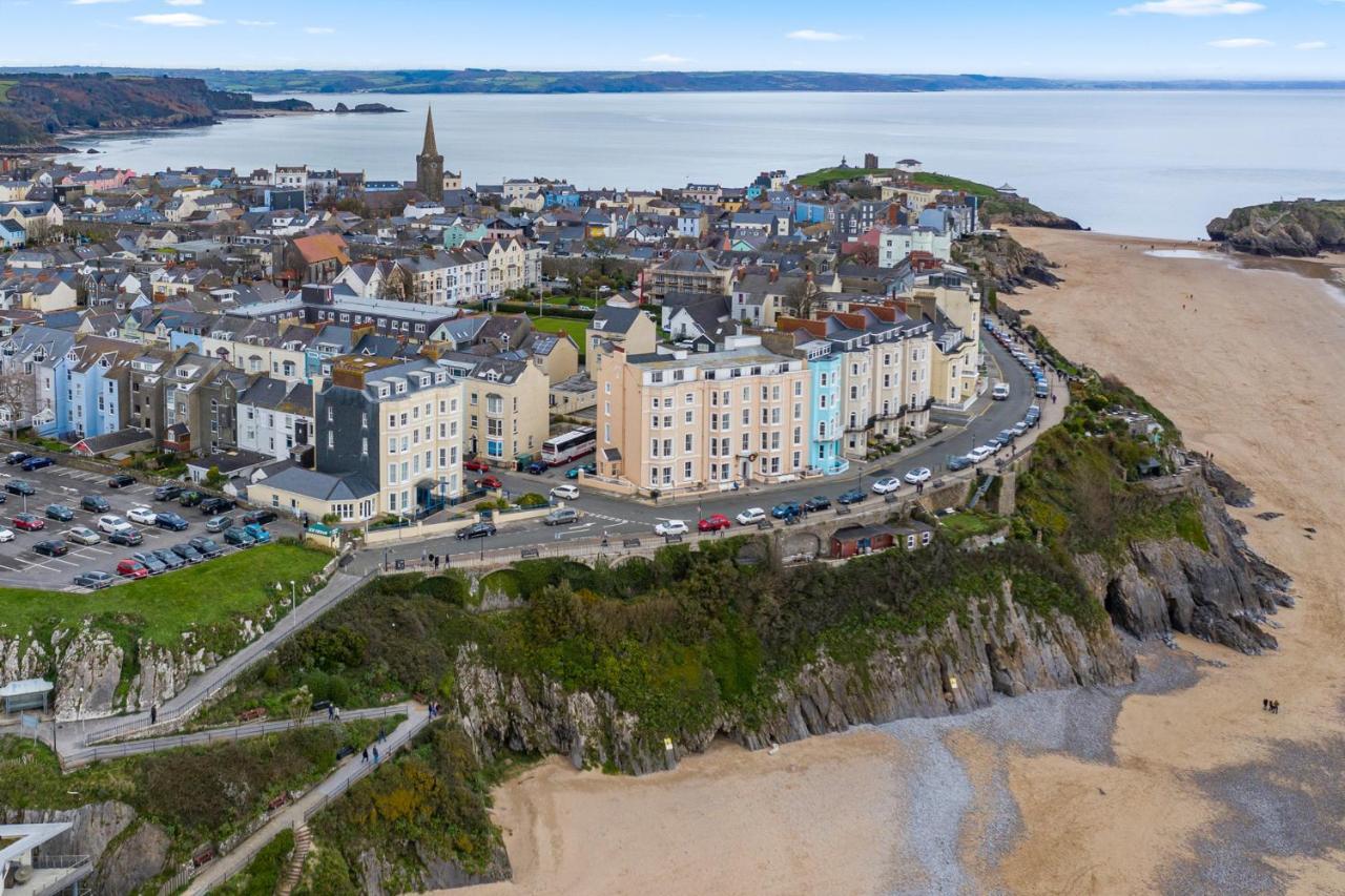 Apartment 3 South Court - Cosy Seafront Tenby
