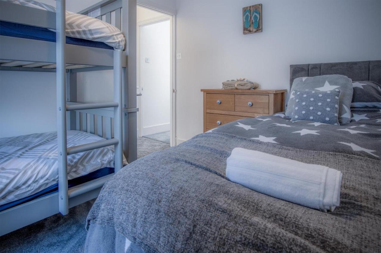 Hawtree - 2 Bedroom -