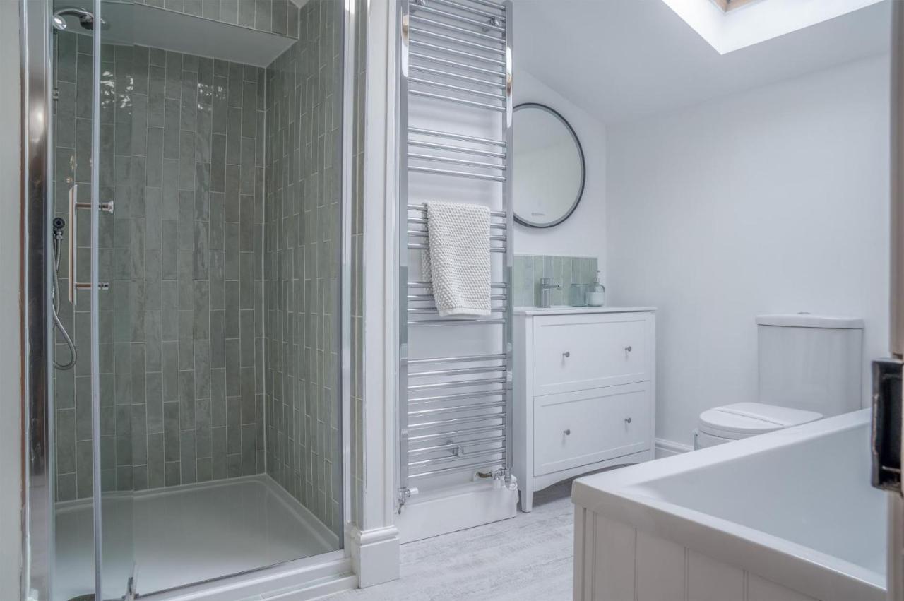 Noe Acre - 3 Bedroom - *