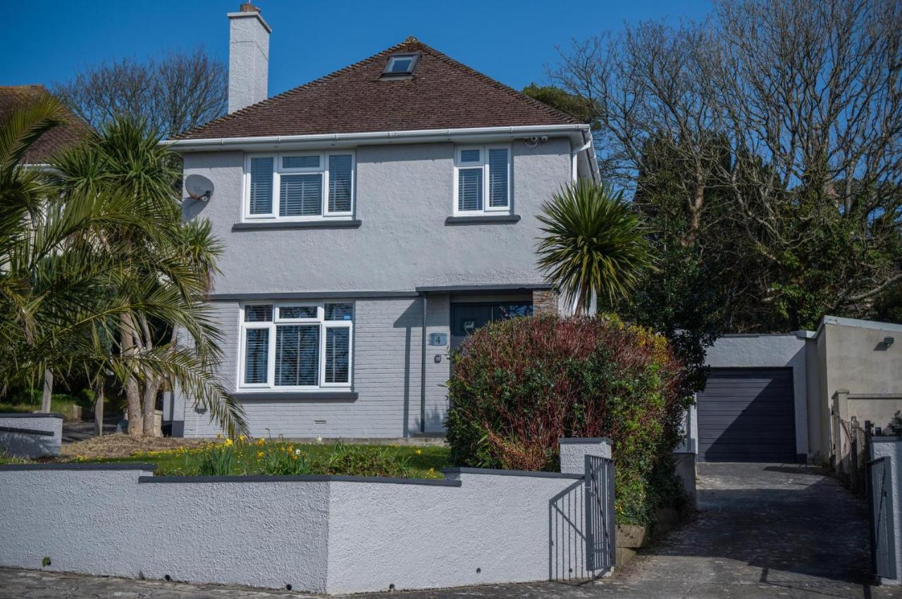 Mayfield House - 4 Bedroom House - Tenby