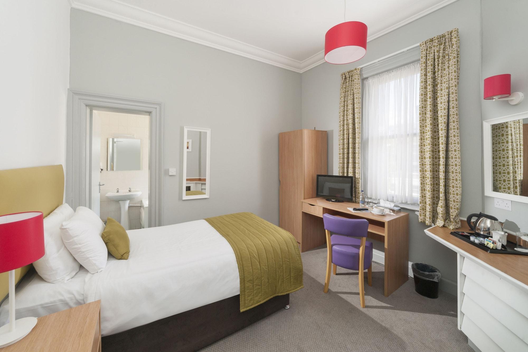 Hotel Imperial Tenby