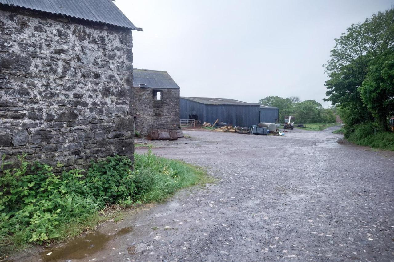 West Jordanston Farm - 4 Bedroom - St Florence Holiday home *