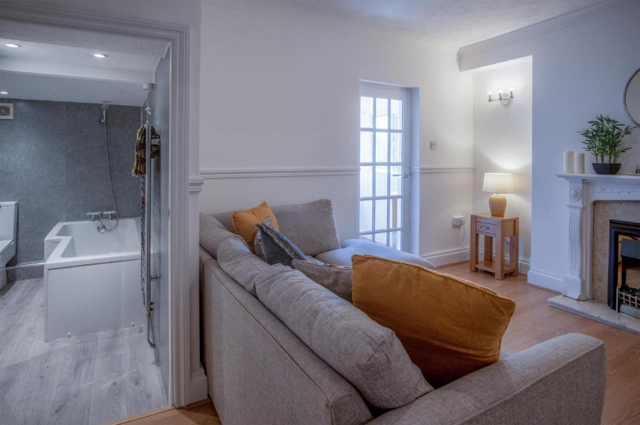 Ivy Cellar - 2 Bedroom -