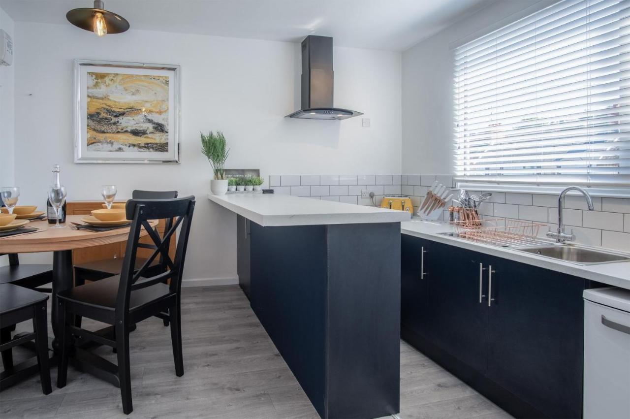 Ivy Cellar - 2 Bedroom - Tenby