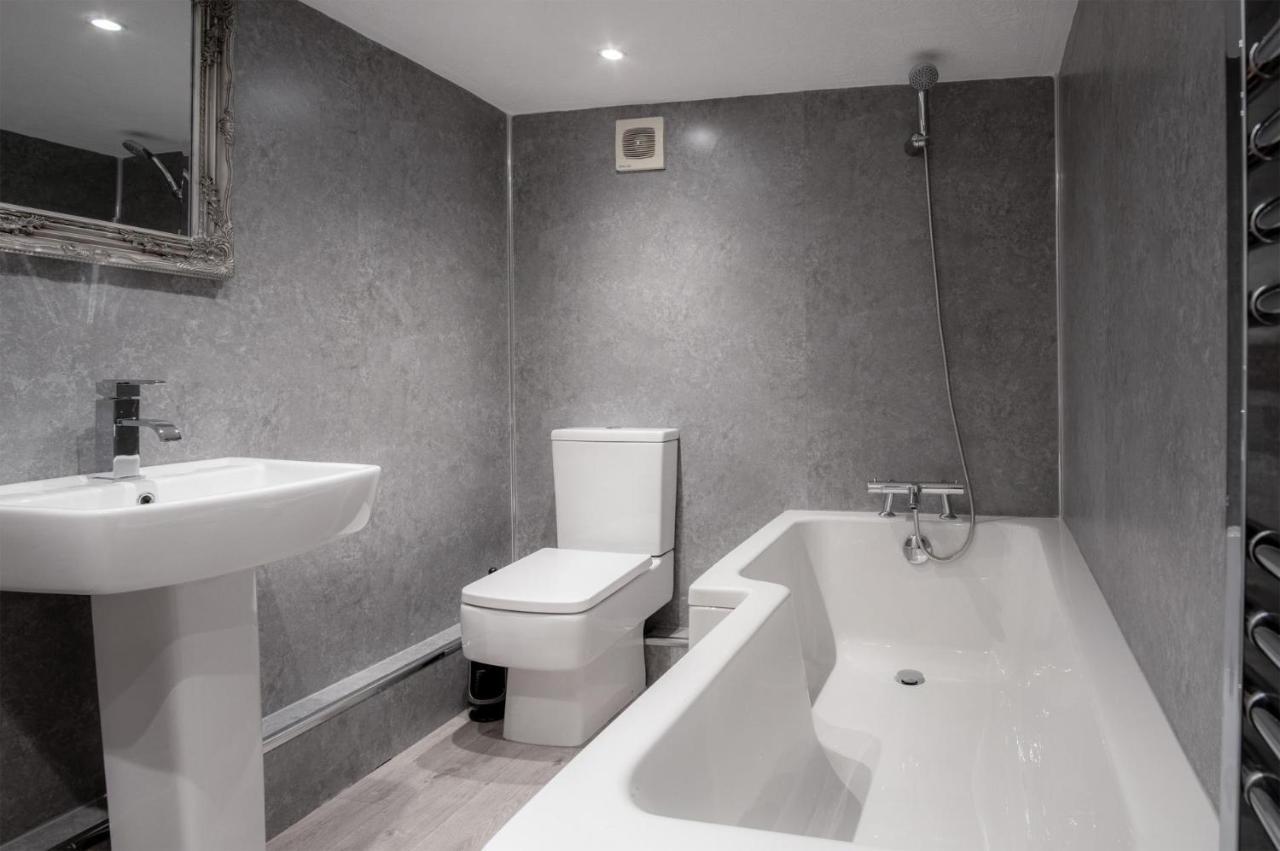 Ivy Cellar - 2 Bedroom - Apartment *