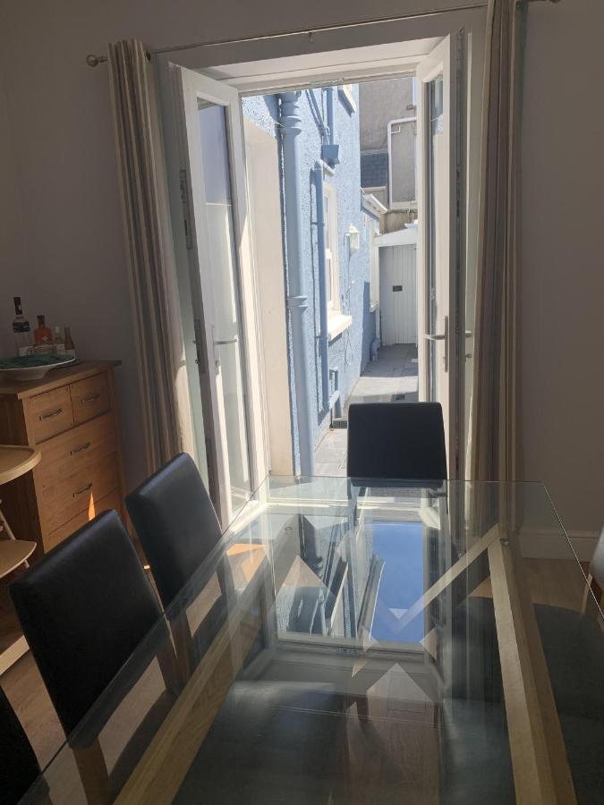 Perfect Base For 8 Holiday home *
