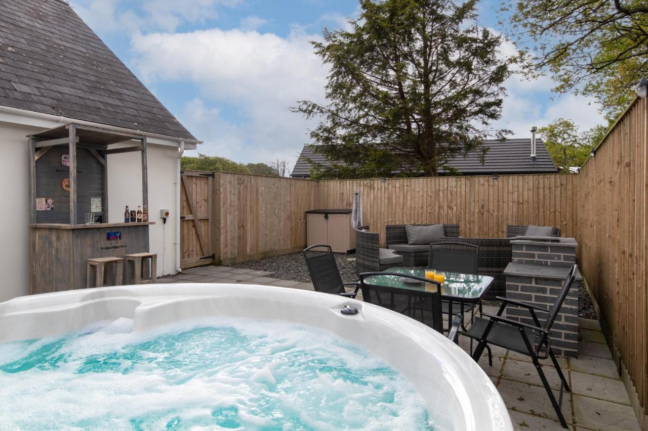 Hazel Holiday home Tenby