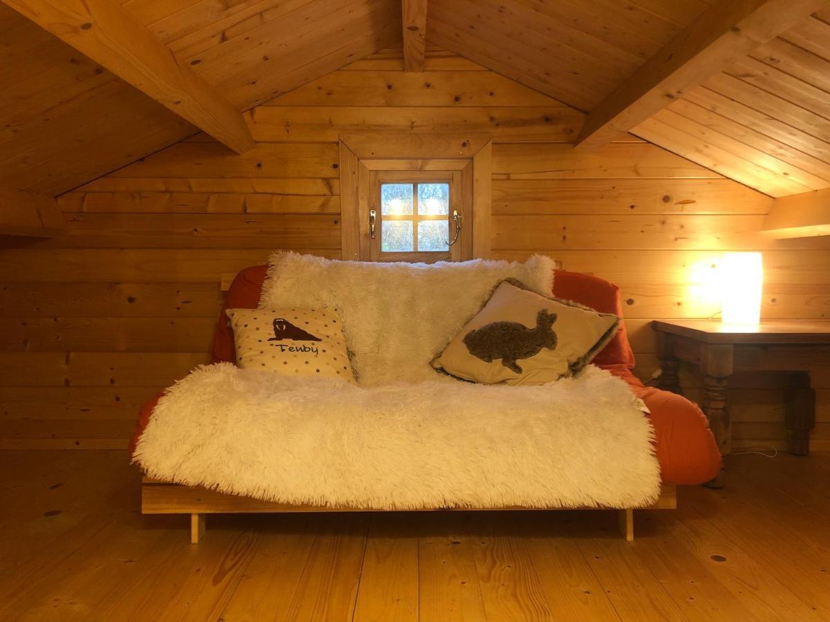 The @ Giltar Grove Chalet Tenby