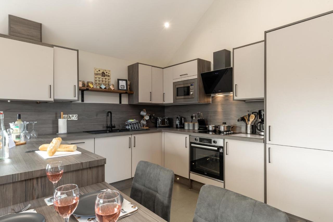 Cedar Holiday home Tenby