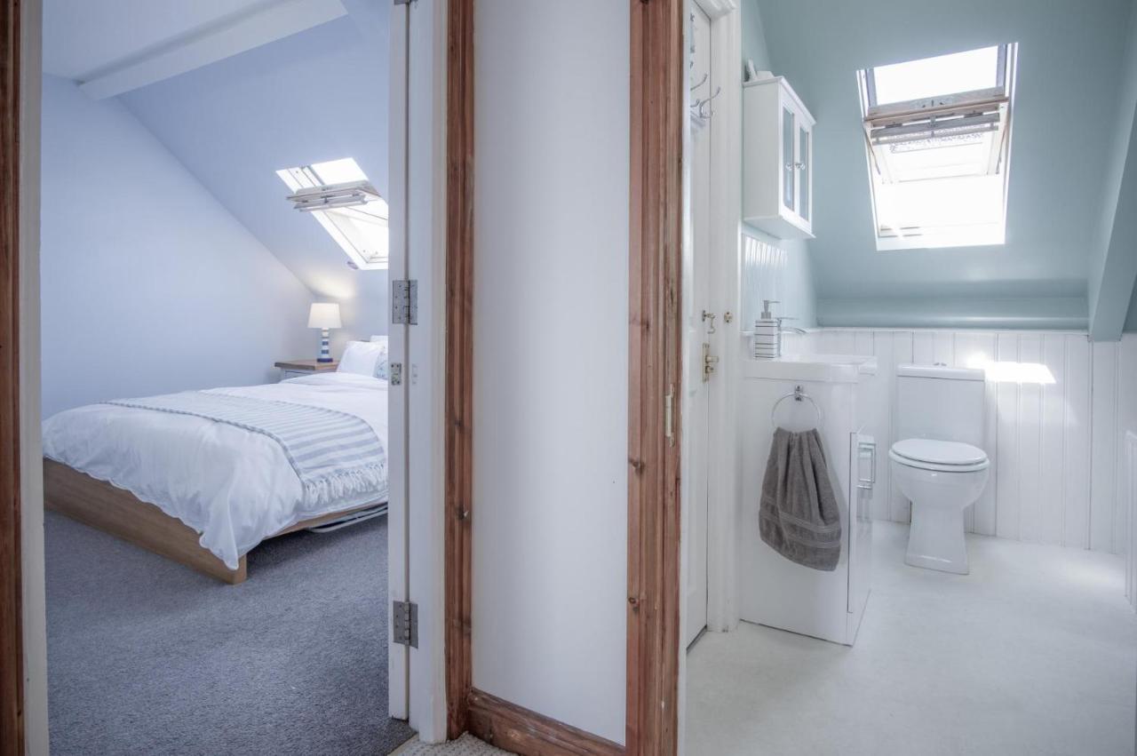 The Nest - 1 Bedroom - Apartment Tenby