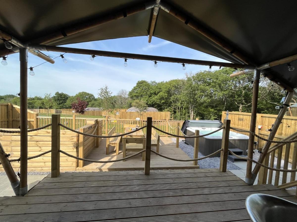 Luxury tent Lion King Safari Tent
