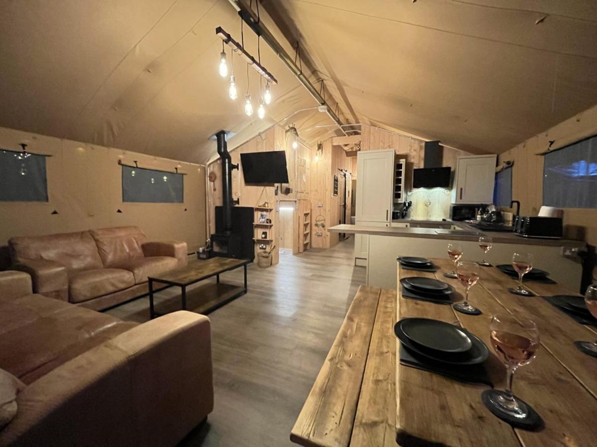 Luxury tent Robin Hood Safari Tent