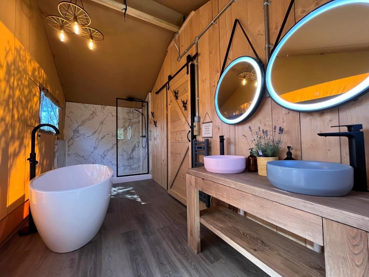Aladdin Safari Tent Luxury tent Tenby