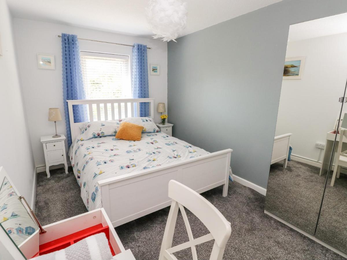 Clicketts Court Tenby