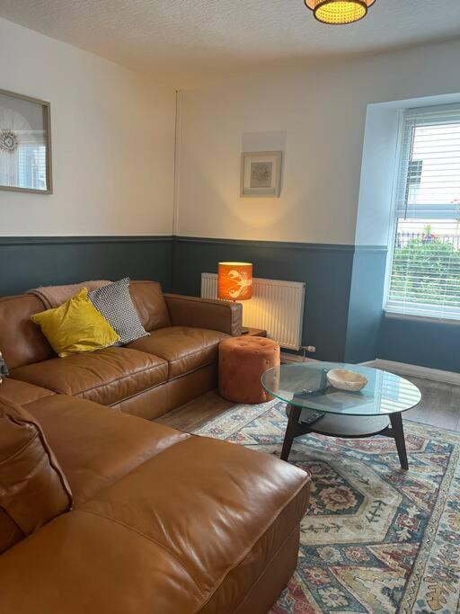 Lobster - Stylish 3 Bedroom In Heart Of Town, Pembrokeshire Tenby